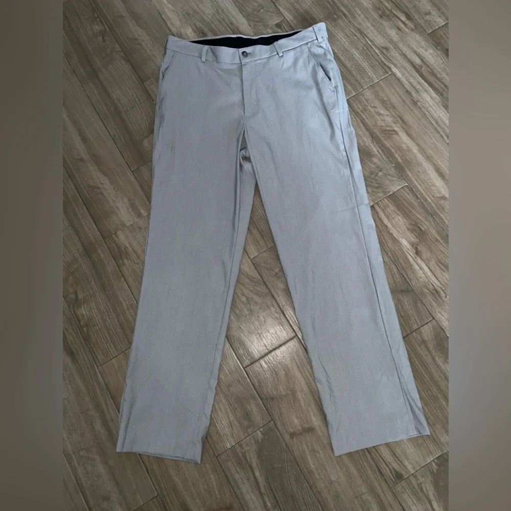 Van Heusen Men’s Dress pants
